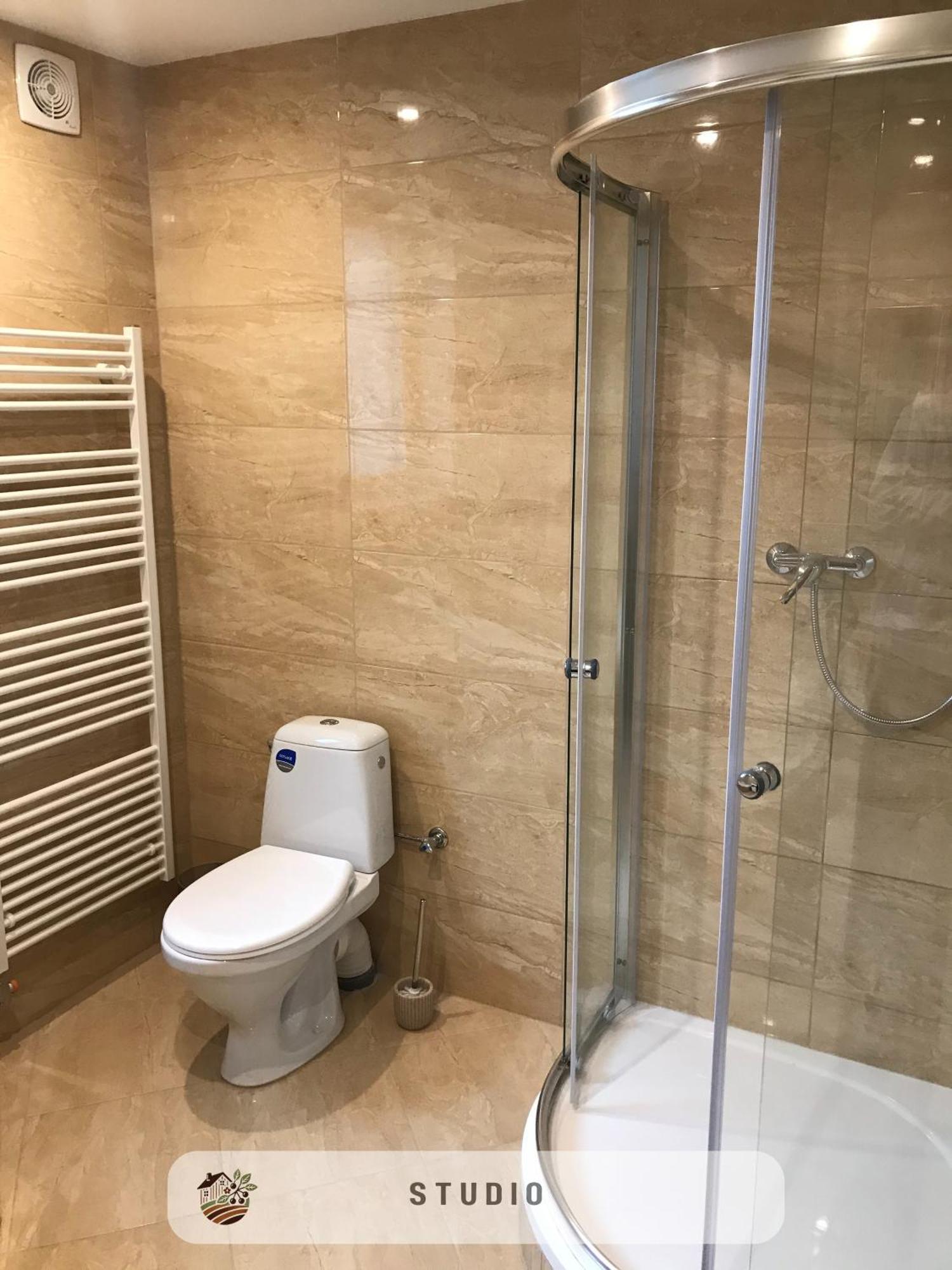 Apartmanovy Dom Visnove Exteriér fotografie