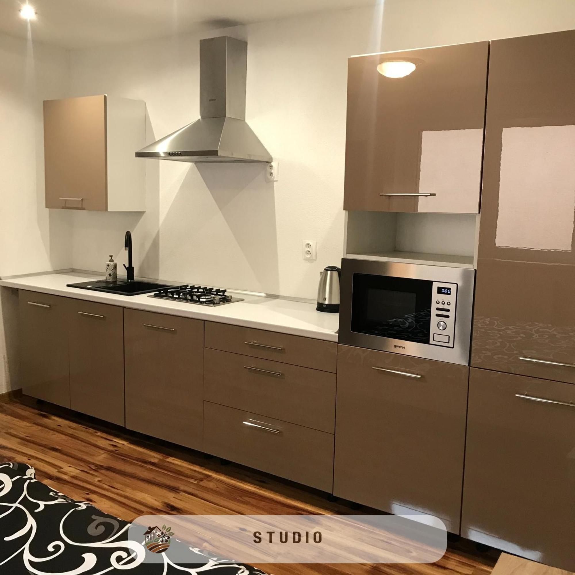 Apartmanovy Dom Visnove Exteriér fotografie